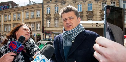 Palikot o Korwinie: Ten świr nie powinien mieć broni