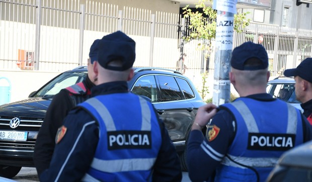 Albanska policija