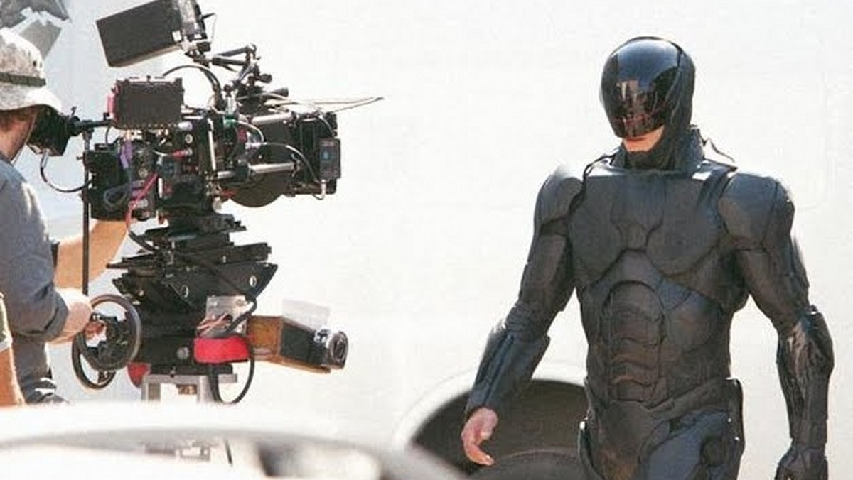 Premiera filmu "RoboCop" została przesunięta z 9 sierpnia 2013 roku na 7 lutego 2014 roku.