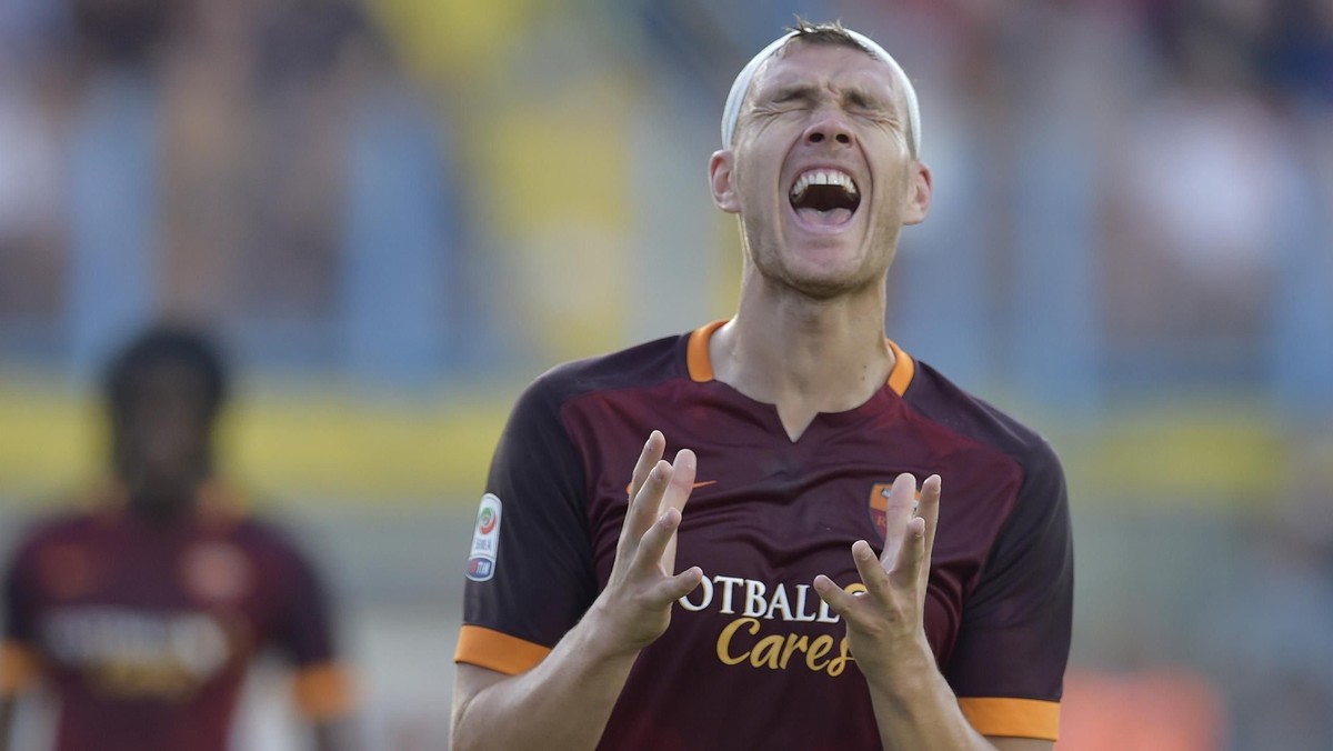 Zarówno AS Roma, jak i Fiorentina, a więc zespoły, w których występują reprezentanci Polski wygrały swoje mecze. Rzymianie zwyciężyli na wyjeździe z Frosinone 2:0 (1:0), a cały mecz rozegrał wypożyczony z Arsenalu Wojciech Szczęsny. Z kolei Viola pokonała u siebie Genoę 1:0 (0:0). Wkład Jakuba Błaszczykowskiego w triumf ekipy z Florencji był mały, gdyż pojawił się na boisku dopiero w 80. minucie.