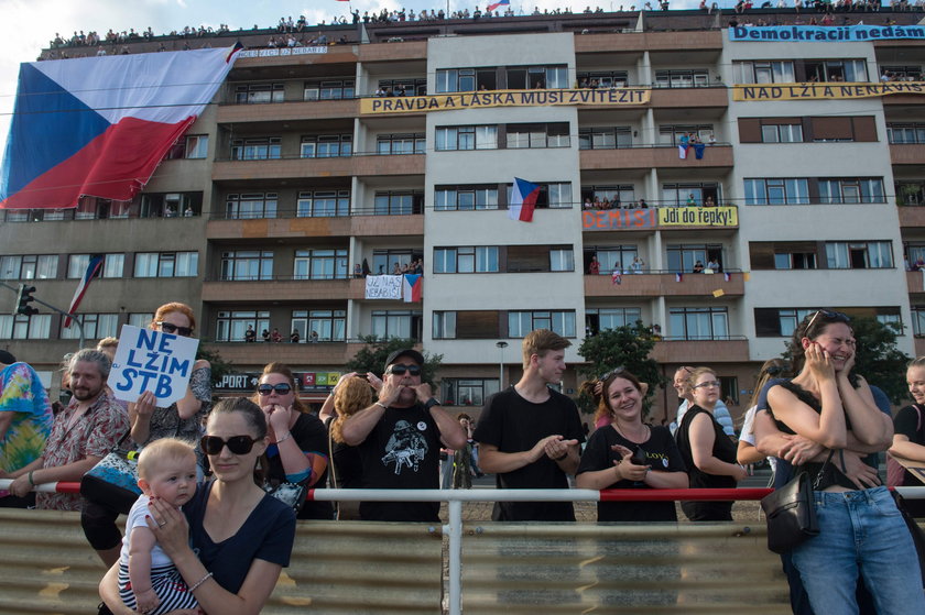 Ćwierć miliona Czechów wyszło na ulice