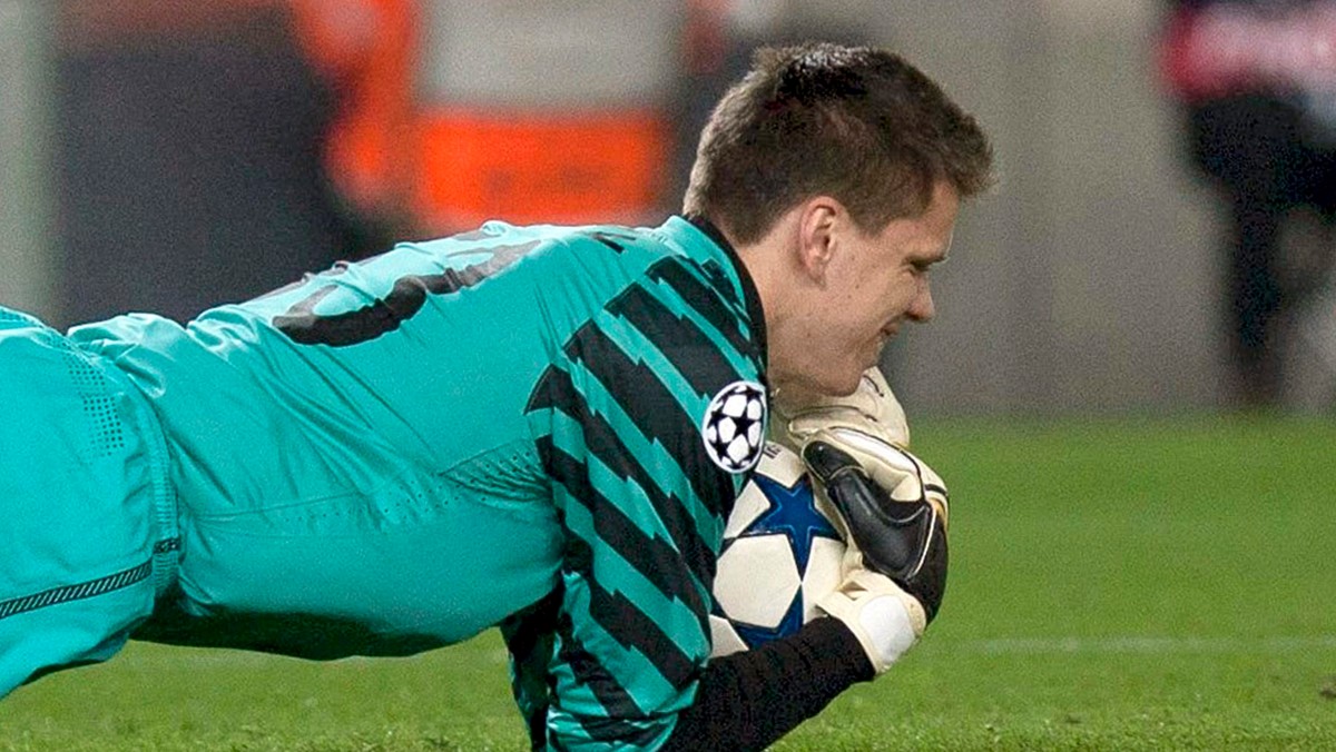 Wojciech Szczęsny w rewanżowym meczu 1/8 finału Ligi Mistrzów z Barceloną musiał zejść z boiska w 19. minucie. Jego drużyna ostatecznie przegrała 1:3 i odpadła z rozgrywek. - Oni są faworytami do zwycięstwa w finale. Trzeba to jasno powiedzieć: to najlepszy zespół świata - ocenił Polak.