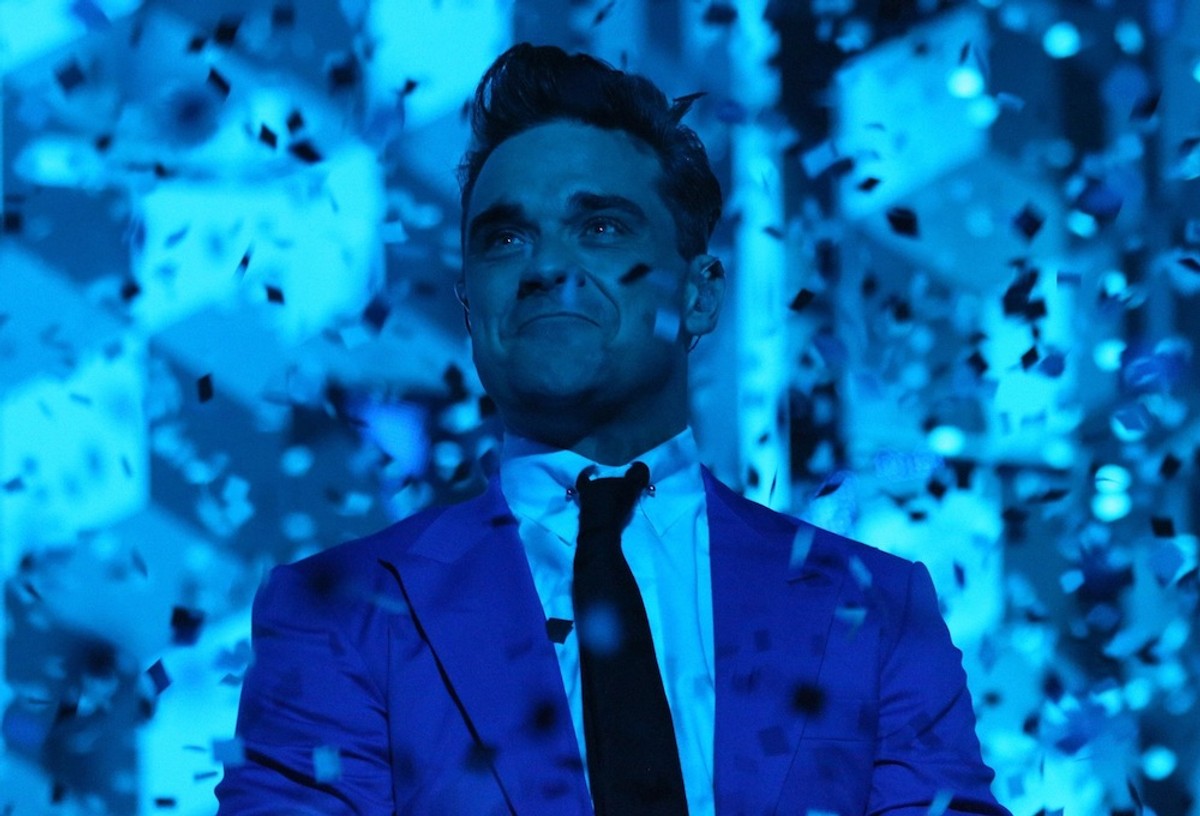 Robbie Williams swinguje, ale delikatnie – nowy klip!