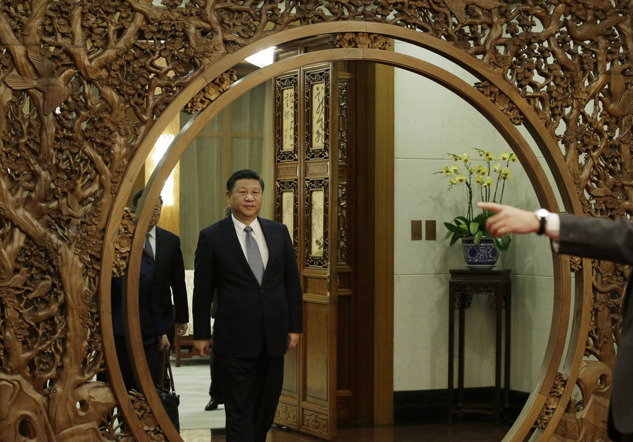 China's President Xi Jinping arrives to meet U.N. Secretary-General-designate Antonio Guterres (not in picture) at Diaoyutai State Guesthouse on November 28, 2016 in Beijing, China.