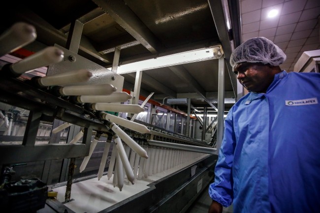 Z wizytą w fabryce prezerwatyw