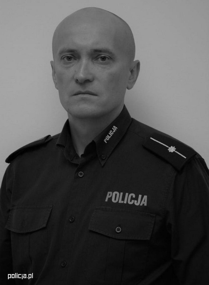 Policjant bohater nie żyje. Osierocił dwie córeczki