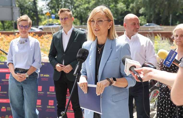 Dyrektor Paulina Tyniec-Piszcz podkreśliła atuty roweru miejskiego
