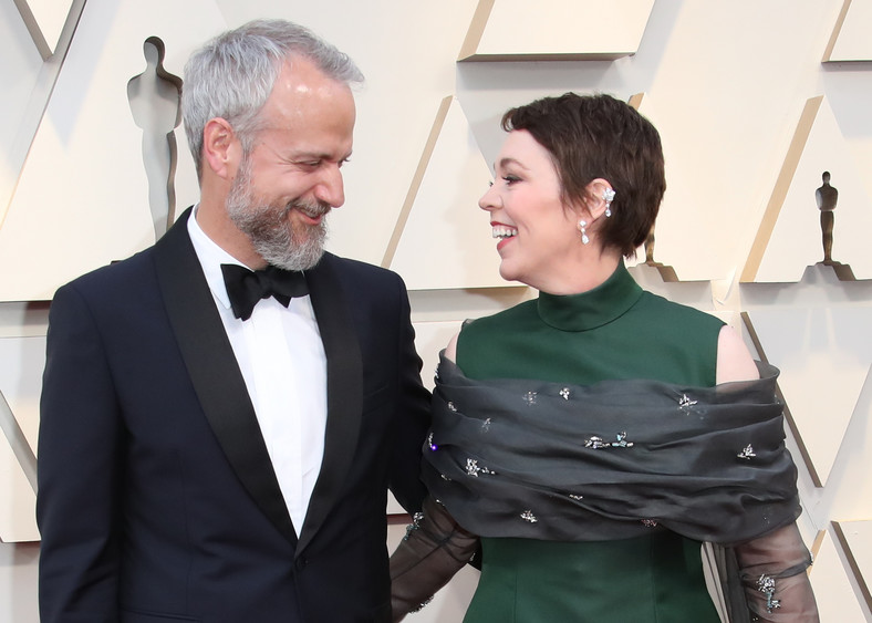 Olivia Colman i Ed Sinclair na gali Oscarów w 2019 r.