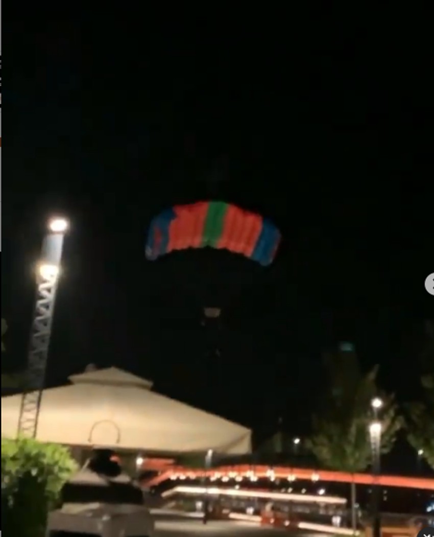 Padobranac na Savskoj promenadi