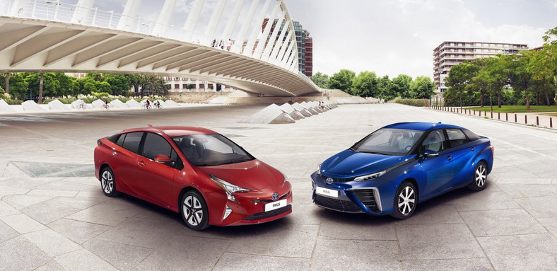 Frankfurt 2015: Toyota Prius – nowocześniejsza i kontrowersyjna