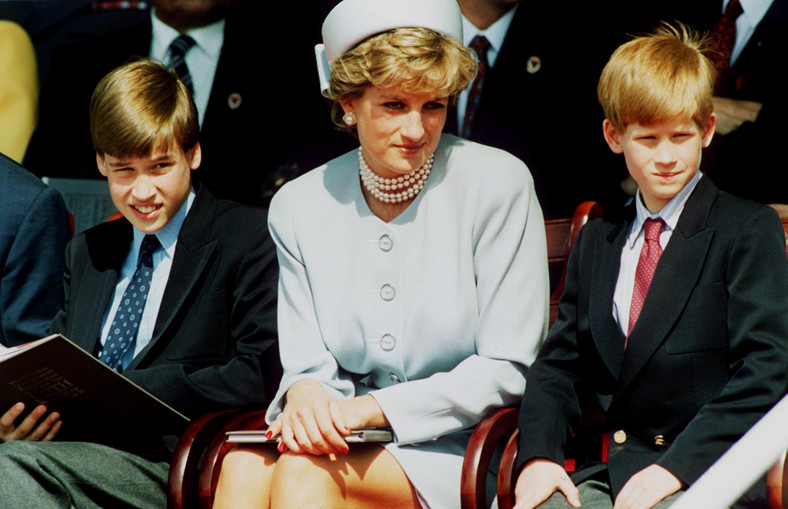 Książę William, księżna Diana, książę Harry