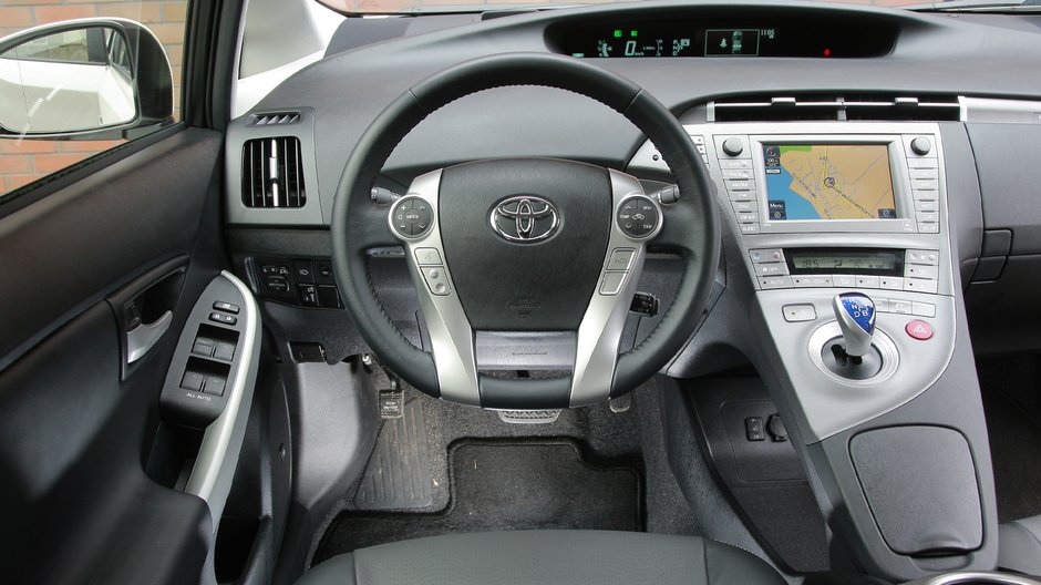 Toyota Prius PHEV