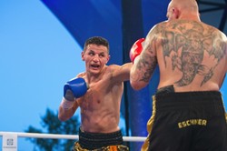 Krasniqi znokautował Boesela i został tymczasowym mistrzem świata WBA