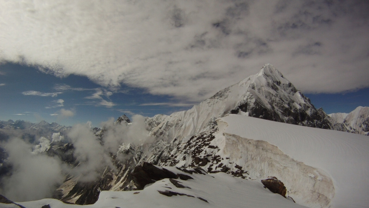 Jan Lenczowski zdobył szczyt Hanuman Tibba (5932 m n.p.m.) w indyjskich Himalajach. Szczyt przez dwa tygodnie oblegała polska wyprawa.