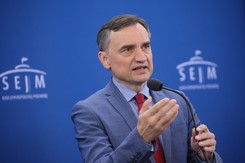 Ziobro przesłuchany i co z tego?! Polacy nie mają złudzeń