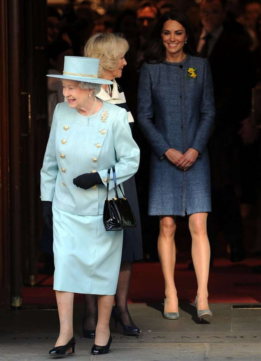 Kate, Camilla, Elżbieta II Fortnum And Mason