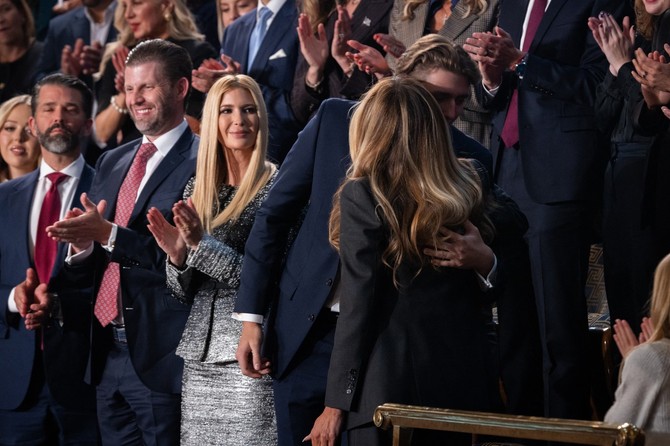 Tifani, Donlad mlađi, Erik, Ivanka, Baron i Melanija Tramp
