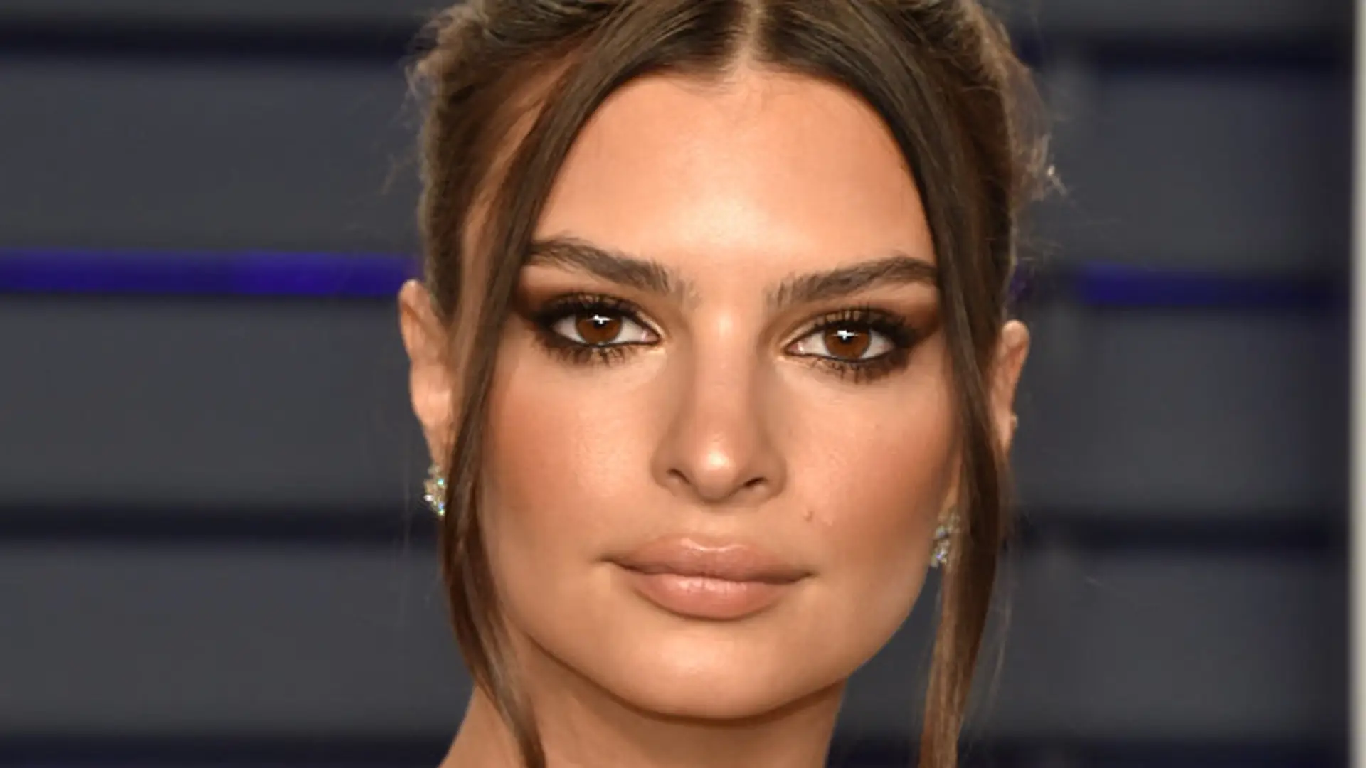 Emily Ratajkowski walczy o prawa kobiet do aborcji. Umieściła nagie zdjęcie w sieci