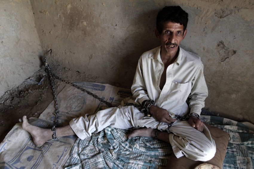 Svaki razgovor u centru je zabranjen Prema procenama vlade, oko 60 odsto Avganistanaca pati od psihičkih poremećaja, a mnogi od njih nemaju sredstava za lečenje.