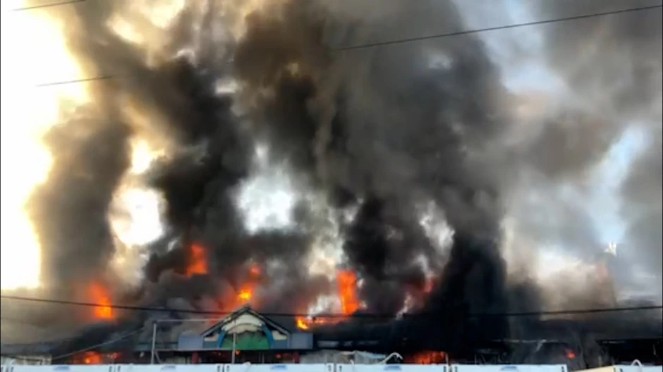 Pozar u Kineskom trznom centru