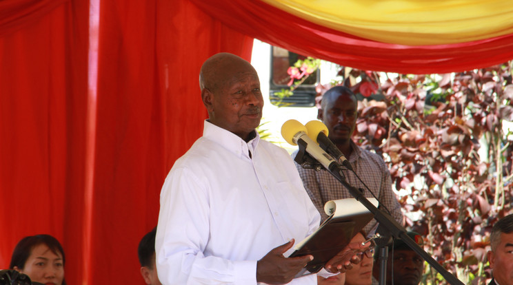 Yoweri Museveni 33 éve áll Uganda élén; őt sértegette Stella Nyanzi, ezért került börtönbe /Fotó: Northfoto