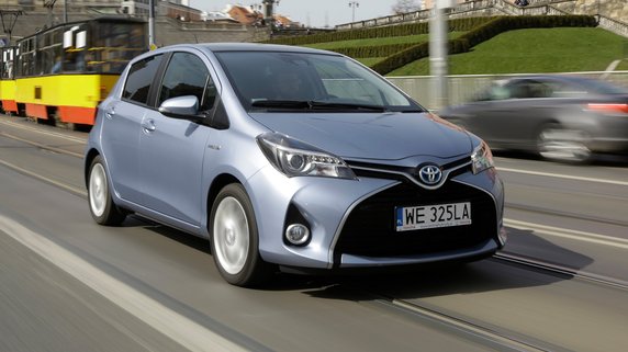 Toyota Yaris Hybrid (III, 2012-20), z 2015 r. za 45 700 zł