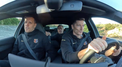 Lewandowski i Szczęsny wybrali ten sam model samochodu. Przetestowali go na torze