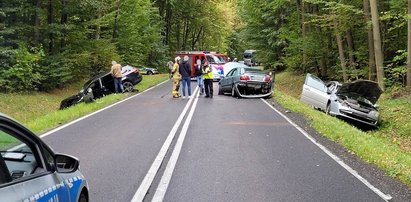 Karambol w województwie warmińsko-mazurskim. Droga zablokowana