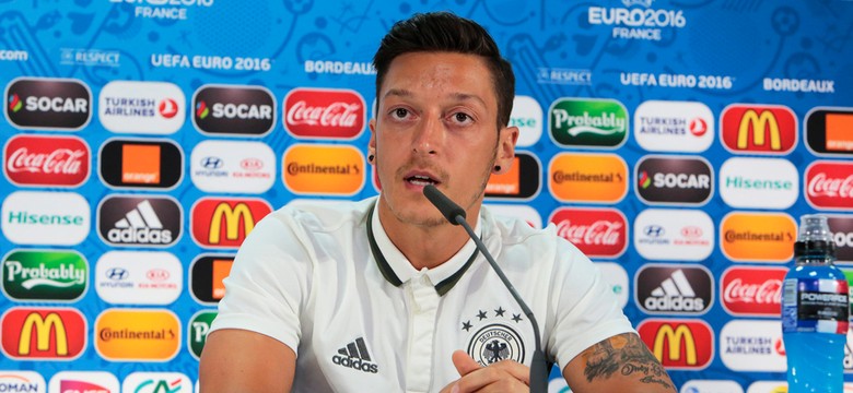 Mesut Oezil: jestem ambitny jak Cristiano Ronaldo