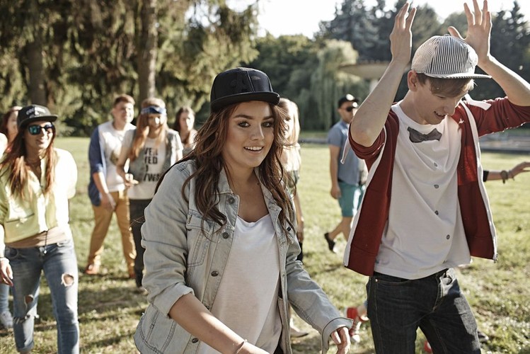 Ewa Farna na planie klipu do piosenki 'Znak'