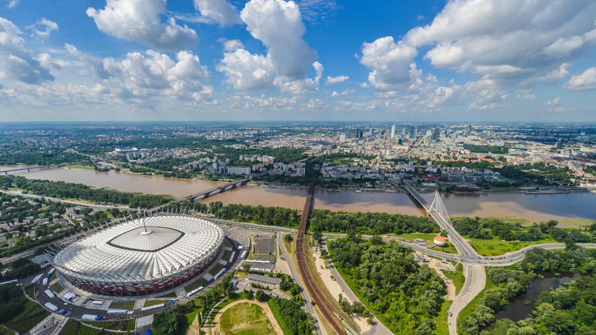 W referendum w Ożarowie Mazowieckim 6039 mieszkańców wskazało, że nie chce, by m.st. Warszawa jako samorządowa jednostka metropolitalna objęła ich gminę. Przeciwnego zdania było 279 osób. Frekwencja wyniosła ponad 35 proc.