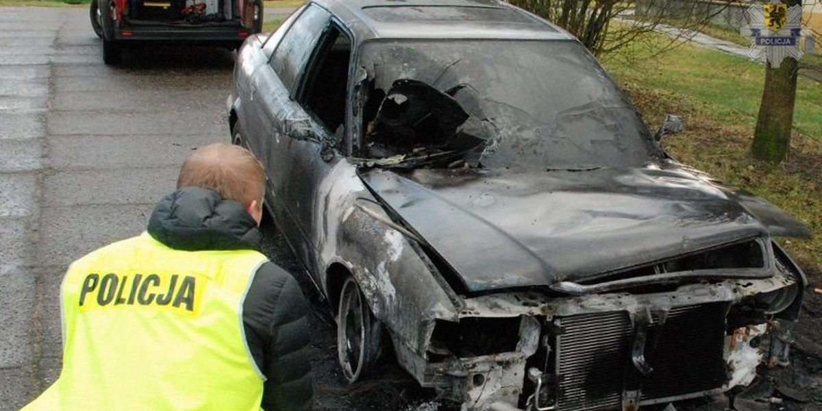 49-letni mieszkaniec Tczewa podpalił auto swojego znajomego