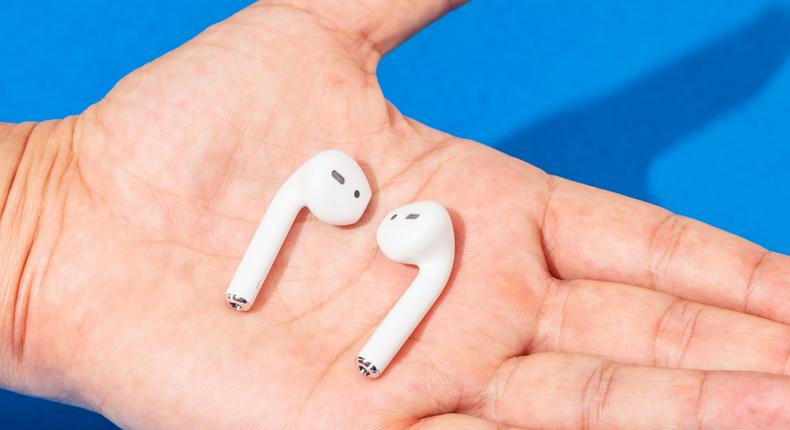 apple airpods