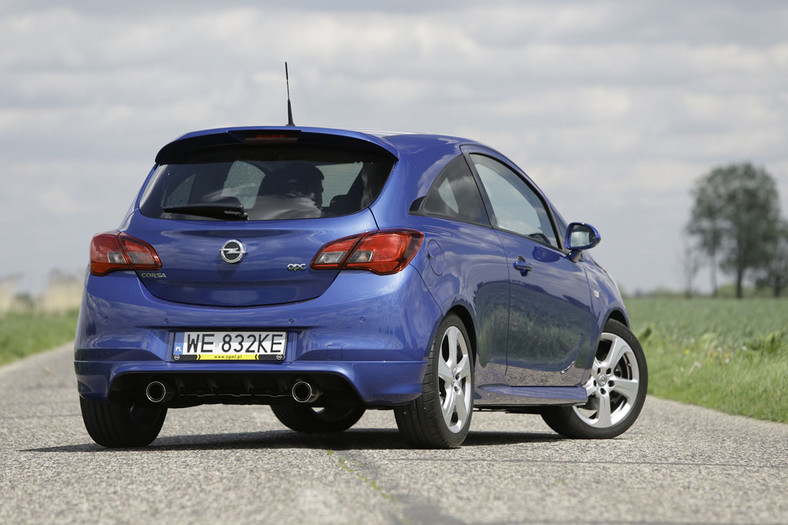 Opel Corsa OPC - zawstydza większą siostrę