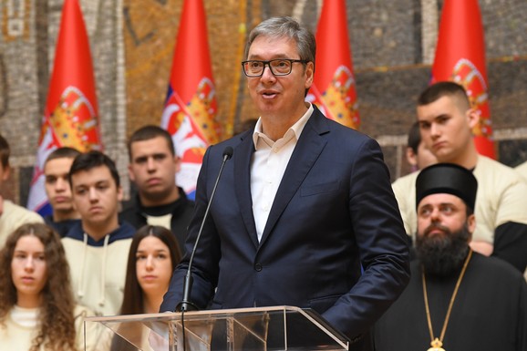 "ZAMOLIĆU IH DA SE POMERE" Vučić o Ćacilendu: "Da li će da me poslušaju ili ne, to ne mogu da kažem"