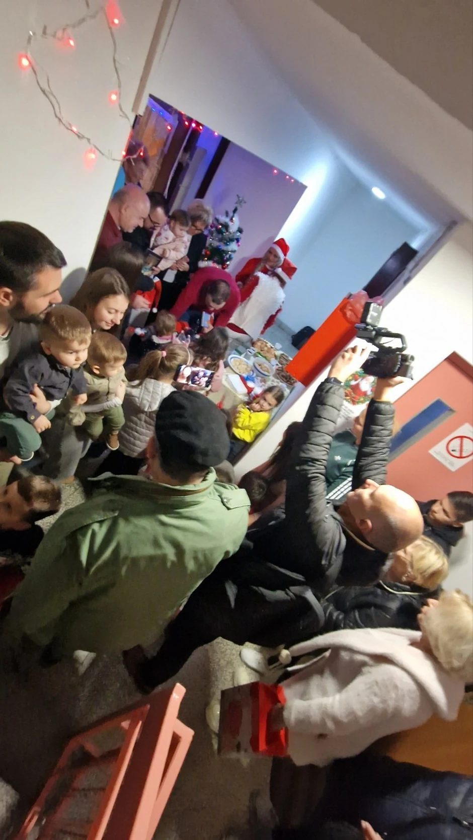 Složne komšije iz zgrade u Ulici Milojka Lešjanina 65 u Nišu