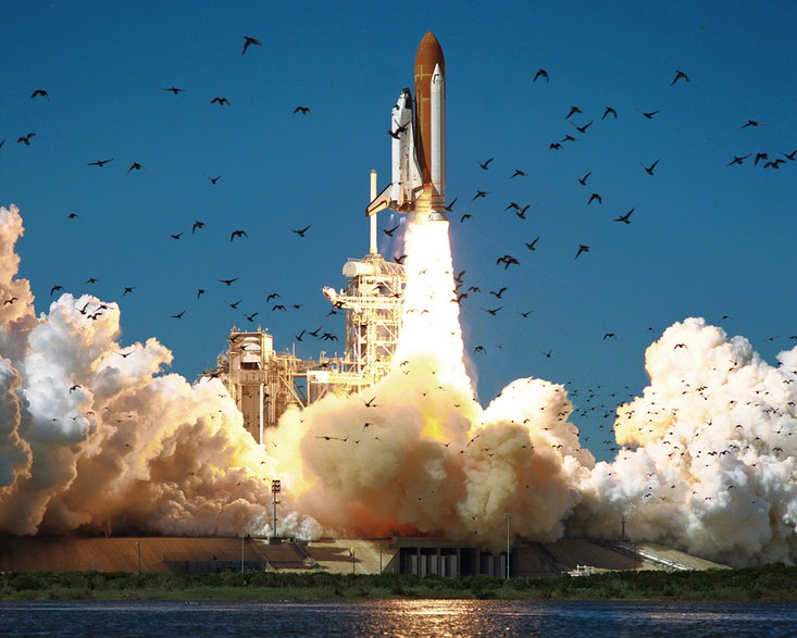 Ostatnie sekundy przed katastrofą: moment startu promu kosmicznego"Challenger"