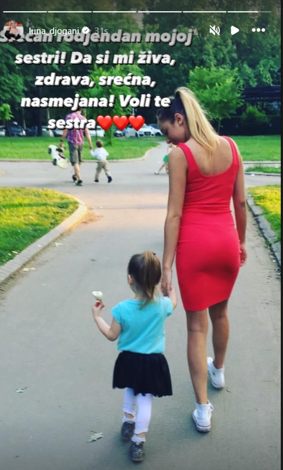 Luna Đogani čestitala Blankici rođendan