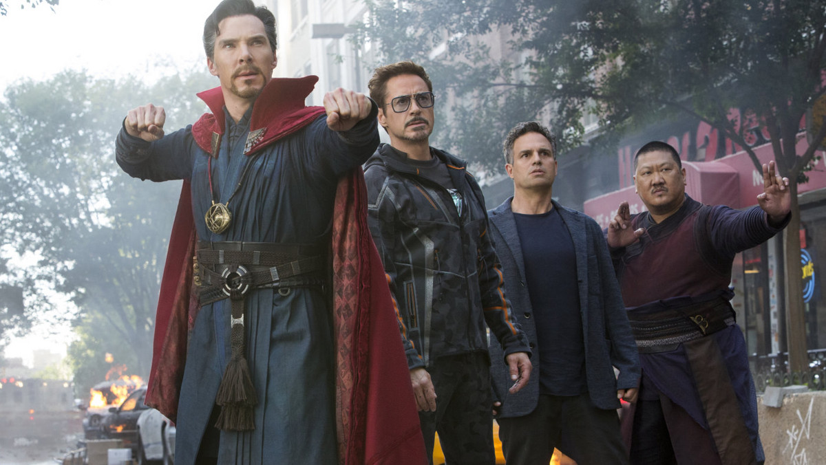 Iron Man, Kapitan Ameryka i ich towarzysze z Avengers są z nami już tak długo, że trudno wyobrazić sobie kinowy repertuar bez filmu o superbohaterach. Ale ilu z nich przetrwa starcie z Thanosem? "Avengers: Wojna bez granic" na ekranach kin od 26 kwietnia.
