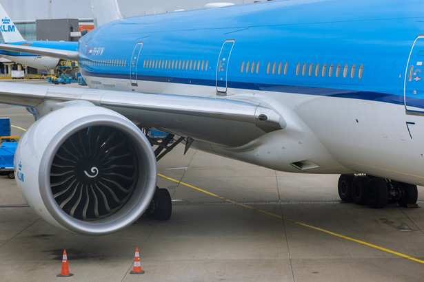 Samolot linii KLM na lotnisku Amsterdam-Schiphol