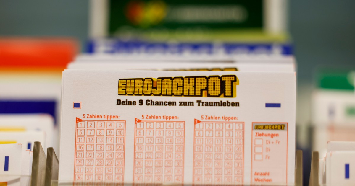Mekkora mázlista! Valaki elvitte a 33 milliárdos főnyereményt az Eurojackpoton