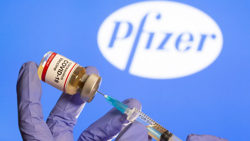 Pfizer poinformował, ile zarobi na szczepionkach