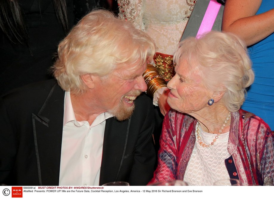 Eve Branson z synem