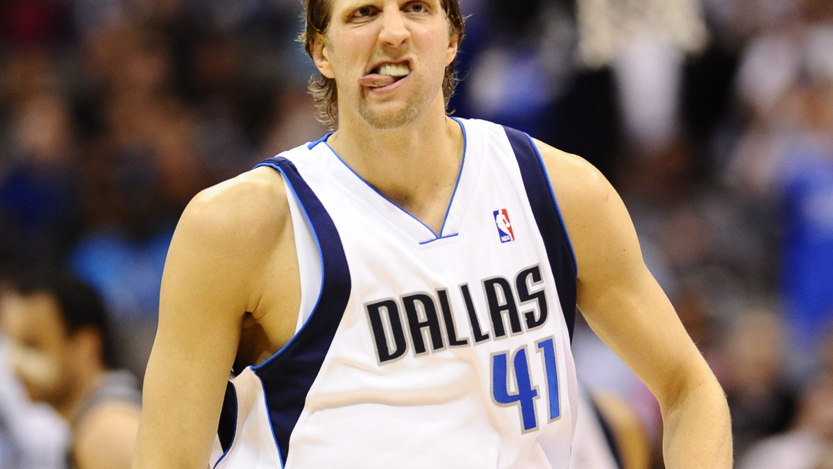 Lider drużyny Dallas Mavericks, Dirk Nowitzki w rozmowie z amerykańskimi dziennikarzami powiedział, że bardzo chciałby widzieć w swojej drużynie Shaquille'a O'Neala, który aktualnie po rozstaniu z Cleveland Cavaliers jest wolnym agentem.