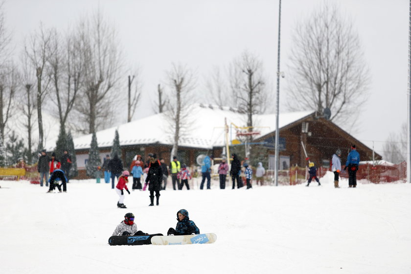 Sosnowiec. Stok narciarski na Górce Środulskiej 