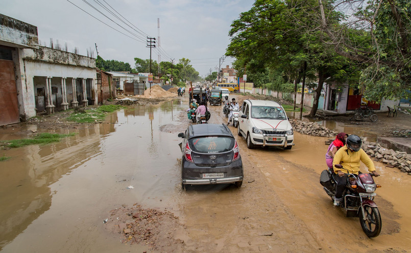 Monsun w Indiach przynosi powódź