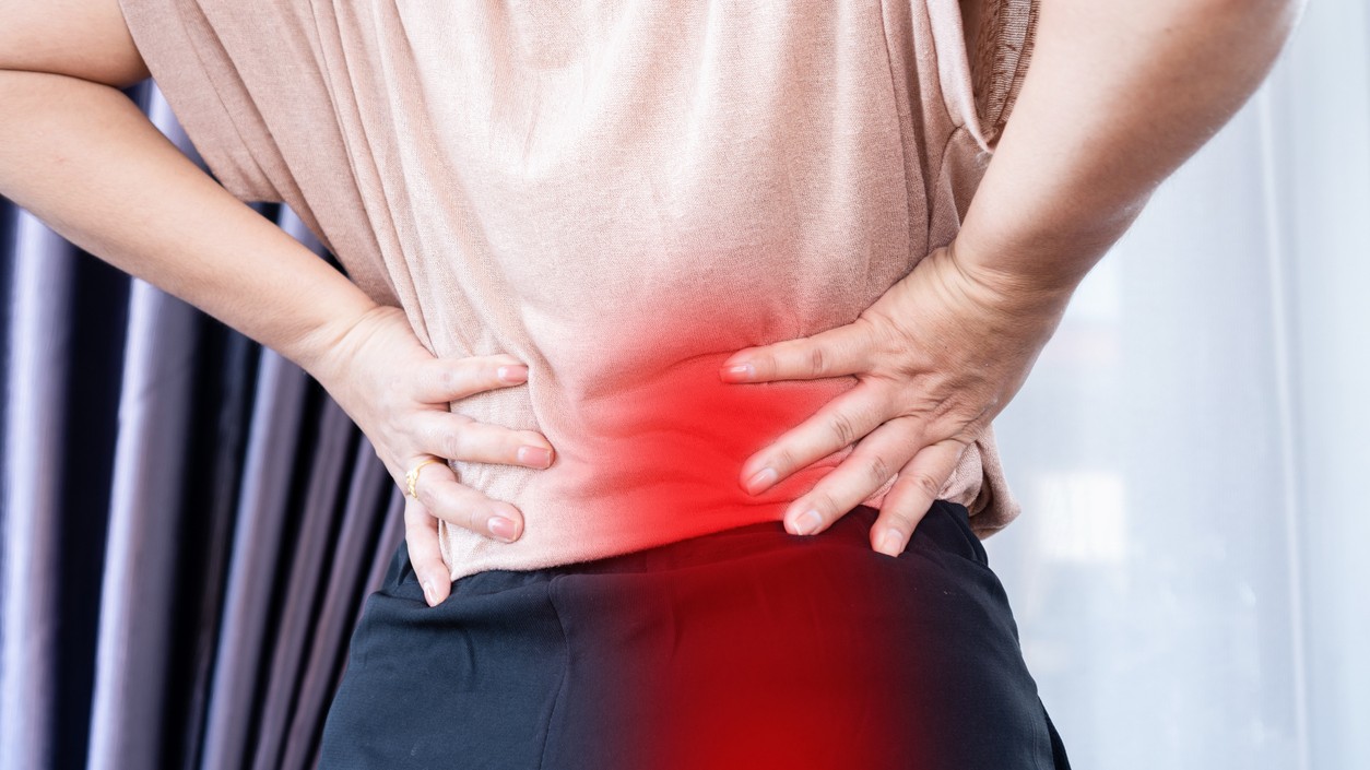 Pretrvávajúca bolesť v krížoch môže byť skorým príznakom rakoviny. (ilustračné foto)