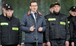 Premier nazwał ich pomocnikami Pana Boga. "Co byśmy bez was zrobili?"