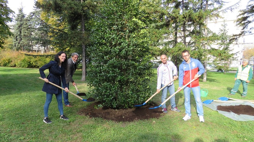 Srebrni olimpijci zasukali su rukave u Pionirskom parku