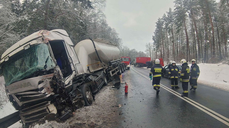 Wypadek na DK10. Fot. OSP Kalisz Pomorski